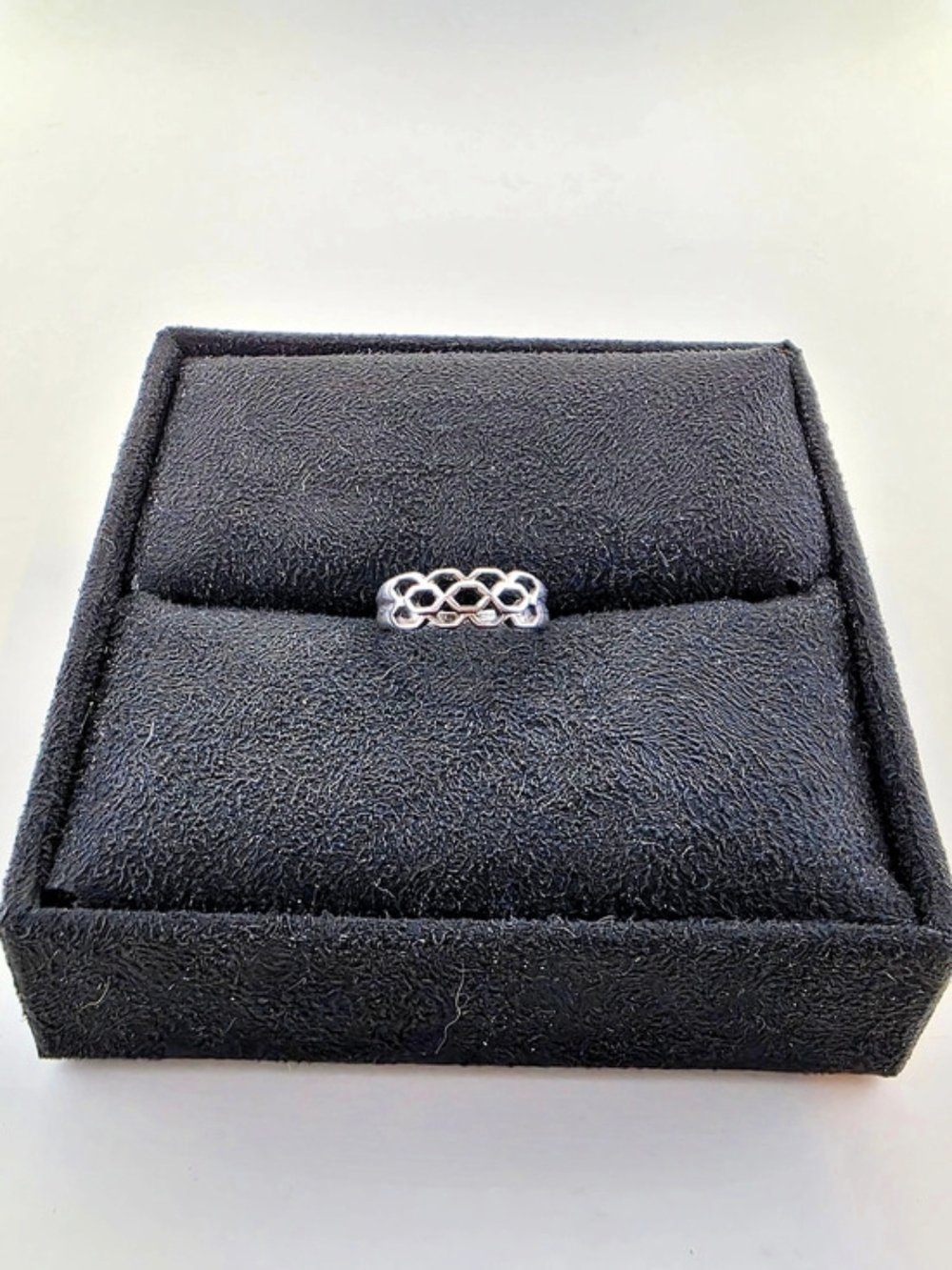 ✨ Sterling Silver Geometric Honeycomb Band Ring ✨